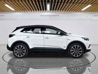 VAUXHALL GRANDLAND X 1.6 13.2kWh Elite Nav SUV 5dr Petrol Plug-in Hybrid Auto 4WD Eur