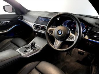 BMW 3 SERIES 2.0 330e 12kWh M Sport Saloon 4dr Petrol Plug-in Hybrid Auto Eur