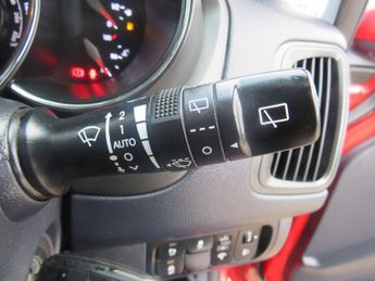 KIA RIO 1.4 3 Hatchback 5dr Petrol Manual Euro 5 (107 bhp)