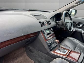 VOLVO XC90 3.2 Executive SUV 5dr Petrol Geartronic AWD (287 g/km, 235 bhp)