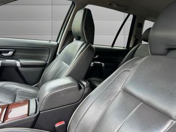 VOLVO XC90 3.2 Executive SUV 5dr Petrol Geartronic AWD (287 g/km, 235 bhp)