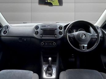 VOLKSWAGEN TIGUAN 2.0 TDI BlueMotion Tech SE SUV 5dr Diesel DSG 4WD Euro 5 (s/s) (