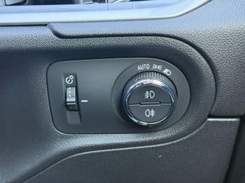 VAUXHALL GRANDLAND 1.5 Turbo D Elite SUV 5dr Diesel Auto Euro 6 (s/s) (130 ps)