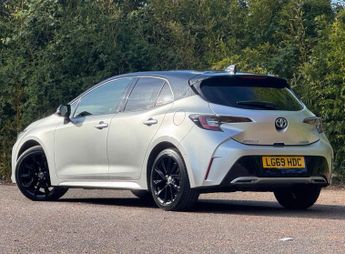 TOYOTA COROLLA 2.0 VVT-h Excel Hatchback 5dr Petrol Hybrid CVT Euro 6 (s/s) (18