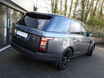 LAND ROVER RANGE ROVER 3.0 TD V6 Vogue SE SUV 5dr Diesel Auto 4WD Euro 6 (s/s) (258 ps)