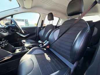 PEUGEOT 2008 1.2 PureTech GPF Allure SUV 5dr Petrol Manual Euro 6 (s/s) (130 