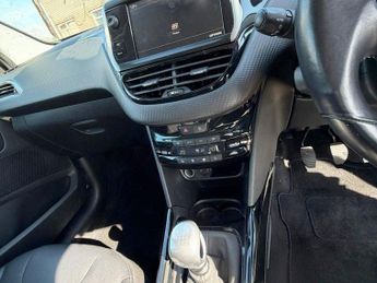 PEUGEOT 2008 1.2 PureTech GPF Allure SUV 5dr Petrol Manual Euro 6 (s/s) (130 