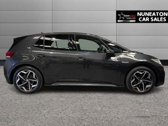 VOLKSWAGEN ID.3 Pro S 77kWh Tour Hatchback 5dr Electric Auto (204 ps)