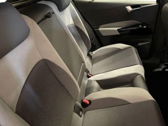 VOLKSWAGEN ID.3 Pro S 77kWh Tour Hatchback 5dr Electric Auto (204 ps)