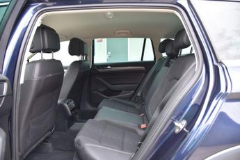 VOLKSWAGEN PASSAT 2.0 TDI BlueMotion Tech Alltrack Estate 5dr Diesel DSG 4Motion E