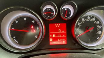 VAUXHALL ZAFIRA TOURER 2.0 CDTi Tech Line MPV 5dr Diesel Manual Euro 5 (130 ps)