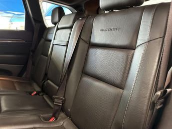 JEEP GRAND CHEROKEE 3.0 V6 CRD Summit SUV 5dr Diesel Auto 4WD Euro 6 (247 bhp)