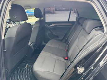 VOLKSWAGEN E-GOLF 35.8kWh e-Golf Hatchback 5dr Electric Auto 