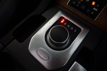 LAND ROVER DISCOVERY 4 3.0 SD V6 HSE SUV 5dr Diesel Auto 4WD Euro 6-Has To Be One Of Th