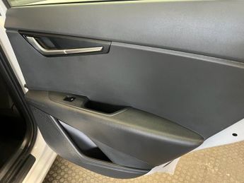 KIA NIRO 1.6h GDi 2 SUV 5dr Petrol Hybrid DCT Euro 6 (s/s) (139 bhp)