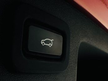 LAND ROVER DISCOVERY SPORT 1.5 P300e 12.2kWh R-Dynamic SE SUV 5dr Petrol Plug-in Hybrid Aut