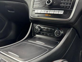 MERCEDES-BENZ GLA 1.6 GLA200 AMG Line Edition SUV 5dr Petrol 7G-DCT Euro 6 (s/s) (