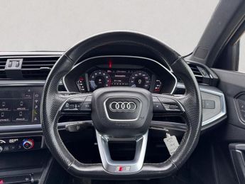 AUDI Q3 1.5 TFSI CoD 35 Black Edition SUV 5dr Petrol S Tronic Euro 6 (s/
