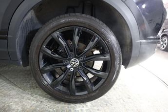 VOLKSWAGEN T-ROC 1.5 TSI EVO Black Edition SUV 5dr Petrol DSG Euro 6 (s/s) (150 p