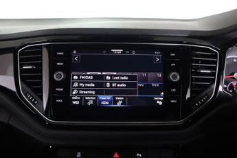 VOLKSWAGEN T-ROC 1.5 TSI EVO Black Edition SUV 5dr Petrol DSG Euro 6 (s/s) (150 p