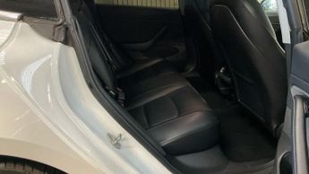 TESLA Model 3 Standard Range Plus Saloon 4dr Electric Auto RWD (241 bhp)