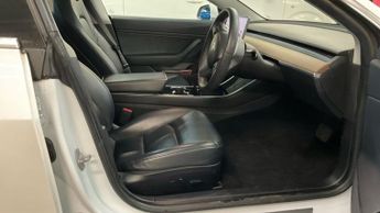 TESLA Model 3 Standard Range Plus Saloon 4dr Electric Auto RWD (241 bhp)