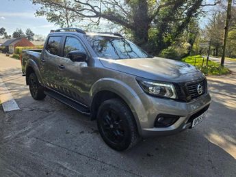 Nissan Navara 2.3 dCi N-Guard Pickup Double Cab 4dr Diesel Manual 4WD Euro 6 (