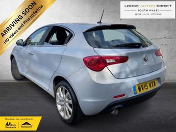 Alfa Romeo Giulietta 1.6 JTDM-2 Business Edition Hatchback 5dr Diesel Manual Euro 5 (