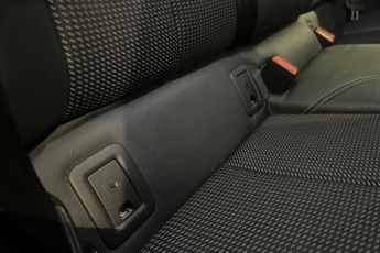 AUDI Q2 2.0 TFSI 40 S line SUV 5dr Petrol S Tronic quattro Euro 6 (s/s) 