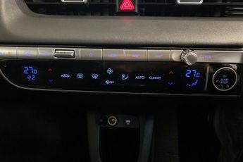 HYUNDAI IONIQ 5 58kWh SE Connect Hatchback 5dr Electric Auto (170 ps) Parking Di