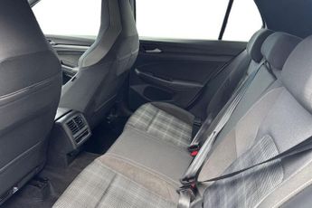 VOLKSWAGEN GOLF 2.0 TDI GTD Hatchback 5dr Diesel DSG Euro 6 (s/s) (200 ps) Front