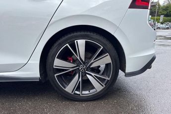 VOLKSWAGEN GOLF 2.0 TDI GTD Hatchback 5dr Diesel DSG Euro 6 (s/s) (200 ps) Front