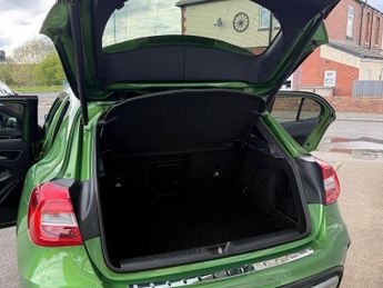 MERCEDES-BENZ GLA 2.1 GLA220d AMG Line (Executive) SUV 5dr Diesel 7G-DCT 4MATIC Eu