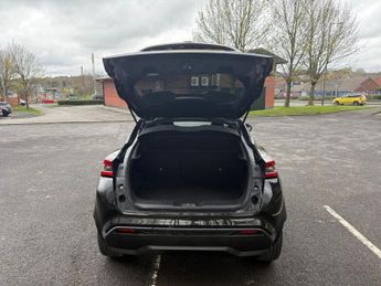 NISSAN JUKE 1.0 DIG-T N-Connecta SUV 5dr Petrol DCT Auto Euro 6 (s/s) (114 p