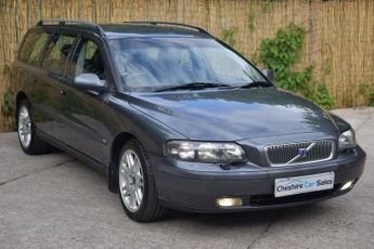 VOLVO V70 2.4 SE D5 5d AUTO 183 BHP