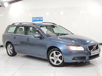 VOLVO V70 2.4 SE D5 5d AUTO 183 BHP