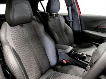 PEUGEOT E-2008 50kWh GT SUV 5dr Electric Auto (7kW Charger) (136 ps)