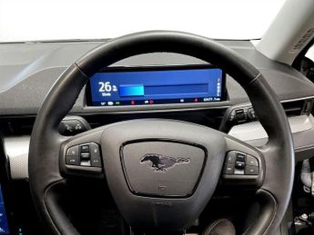 FORD MUSTANG MACH-E Standard Range 70kWh SUV 5dr Electric Automatic (269 ps)