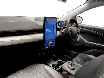 FORD MUSTANG MACH-E Standard Range 70kWh SUV 5dr Electric Automatic (269 ps)