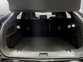 FORD MUSTANG MACH-E Standard Range 70kWh SUV 5dr Electric Automatic (269 ps)