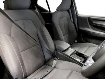 VOLVO XC40 Recharge 69kWh Plus SUV 5dr Electric Auto (231 ps)