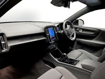VOLVO XC40 Recharge 69kWh Plus SUV 5dr Electric Auto (231 ps)