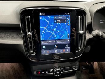 VOLVO XC40 Recharge 69kWh Plus SUV 5dr Electric Auto (231 ps)