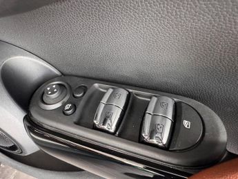 MINI HATCH 1.5 Cooper Exclusive Hatchback 5dr Petrol Steptronic Euro 6 (s/s