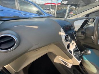 FORD KA 1.2 Zetec Hatchback 3dr Petrol Manual Euro 5 (s/s) (69 ps)