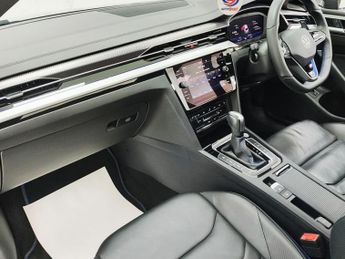 VOLKSWAGEN ARTEON 2.0 TSI R Fastback 5dr Petrol DSG 4Motion Euro 6 (s/s) (320 ps)