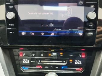 VOLKSWAGEN ARTEON 2.0 TSI R Fastback 5dr Petrol DSG 4Motion Euro 6 (s/s) (320 ps)