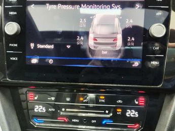 VOLKSWAGEN ARTEON 2.0 TSI R Fastback 5dr Petrol DSG 4Motion Euro 6 (s/s) (320 ps)