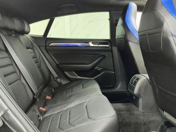 VOLKSWAGEN ARTEON 2.0 TSI R Fastback 5dr Petrol DSG 4Motion Euro 6 (s/s) (320 ps)