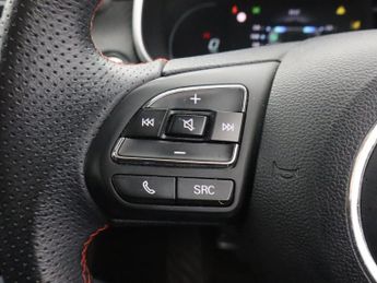 MG MG ZS 72.6kWh Trophy Long Range SUV 5dr Electric Auto (156 ps)